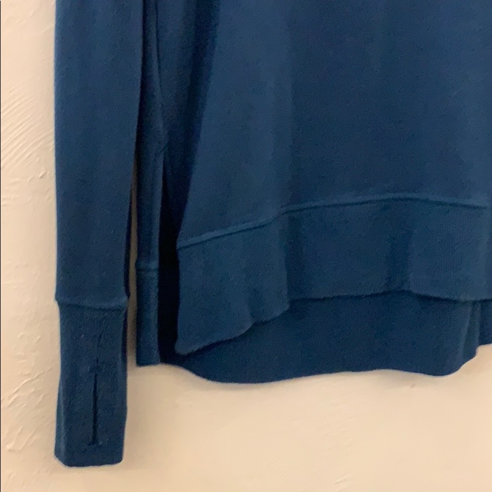 Athleta Women’s Sweater - Picture 2 of 5
